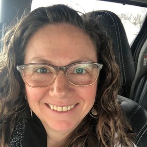 Meet your Posher, Deanna